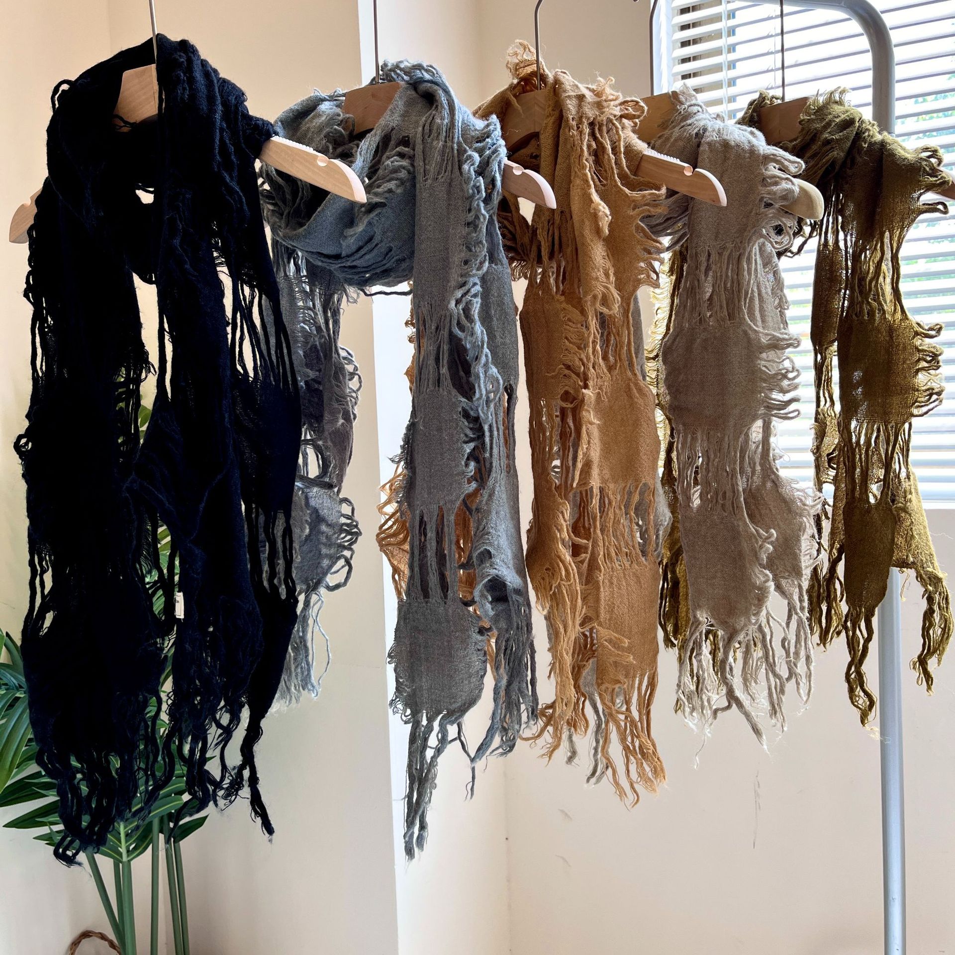 2025 New Fashion Ripped Hole T - Men Scarf Wool ulasan dan harga